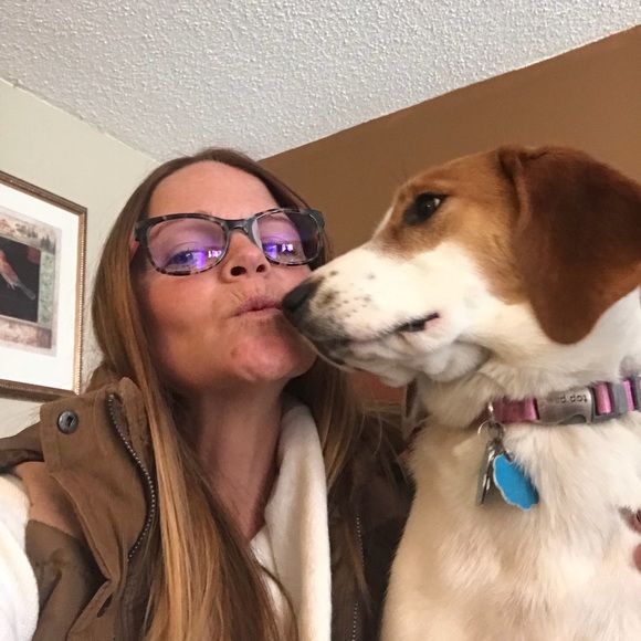 Meet your Posher, Alyssia - Picture 4 of 4